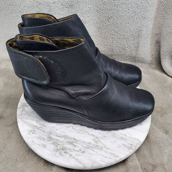 Fly London Shoes Womens EU 39 US 8 Yegi Black Leather Wedge Ankle Boots - Picture 7 of 10